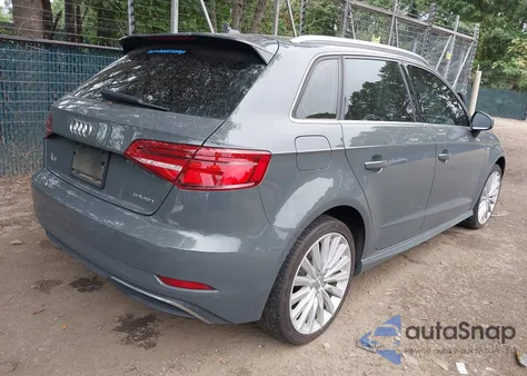 2017 Audi A3 E-Tron 1.4T Premium из США, поврежденный, VIN WAUTPBFF5HA040769